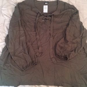 Dark green long sleeved blouse